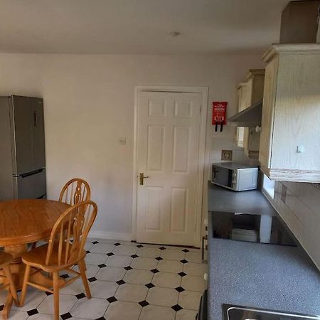 Large 4Bed Available Long-Term In Letterkenny Villa Exterior photo